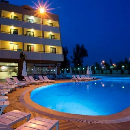 Grand Seker 4*