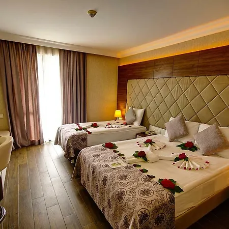 Grand Seker 4* Side