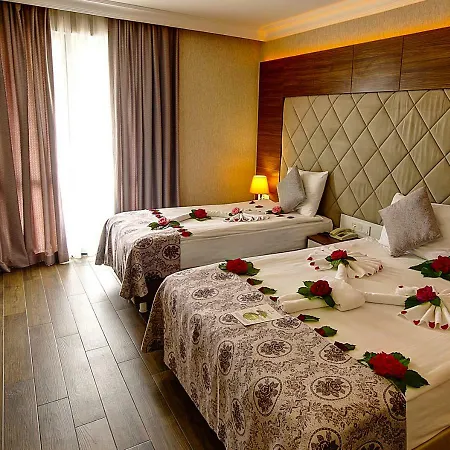 Grand Seker Hotel